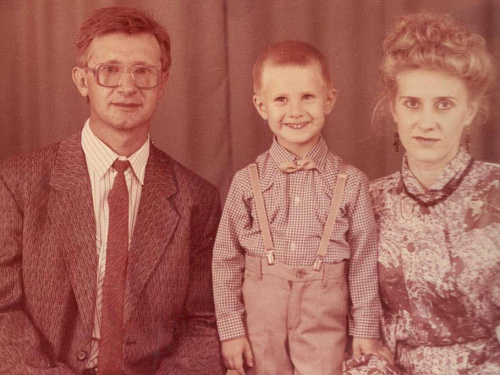 Андрей Яцун с родителями, 1991 год