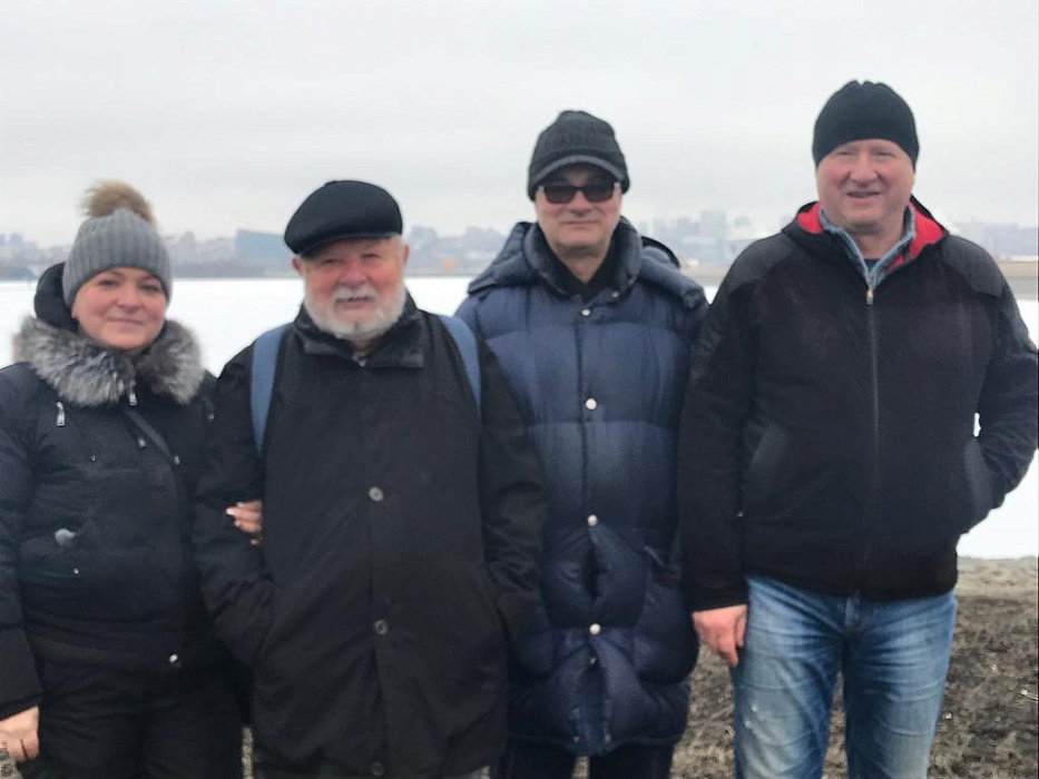 На Гребном канале: Александр Федорович и дети (Катя, Дима, Андрей), 2019 год