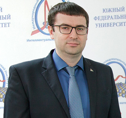 Сергей Солдатов в ЮФУ. Источник: ЮФУ