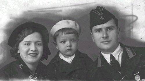 Ирина, Александр и Федор Пожарские, около 1940 года